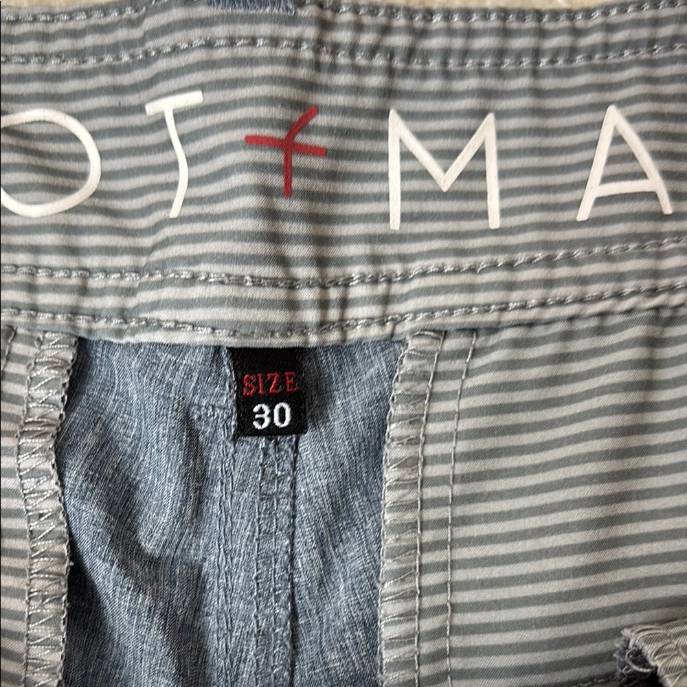 Abbot Main Gray Flat Front Tailored Shorts - Picture 4 of 8